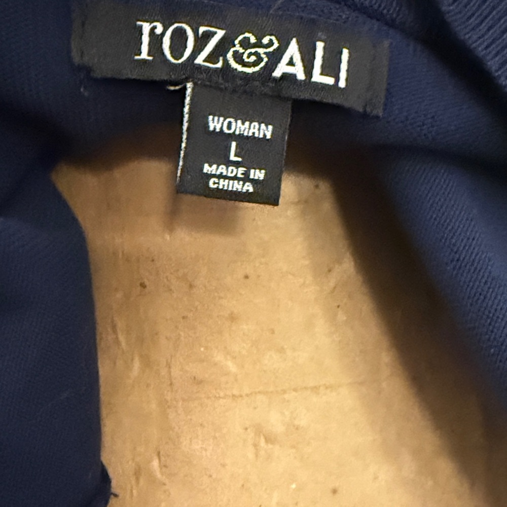 Roz &Ali  Knit Navy Scalloped Cardigan - Picture 3 of 6
